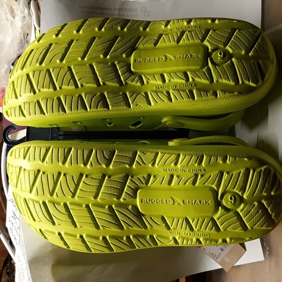 NEW Rugged Shark Neon clogs - Picture 3 of 3